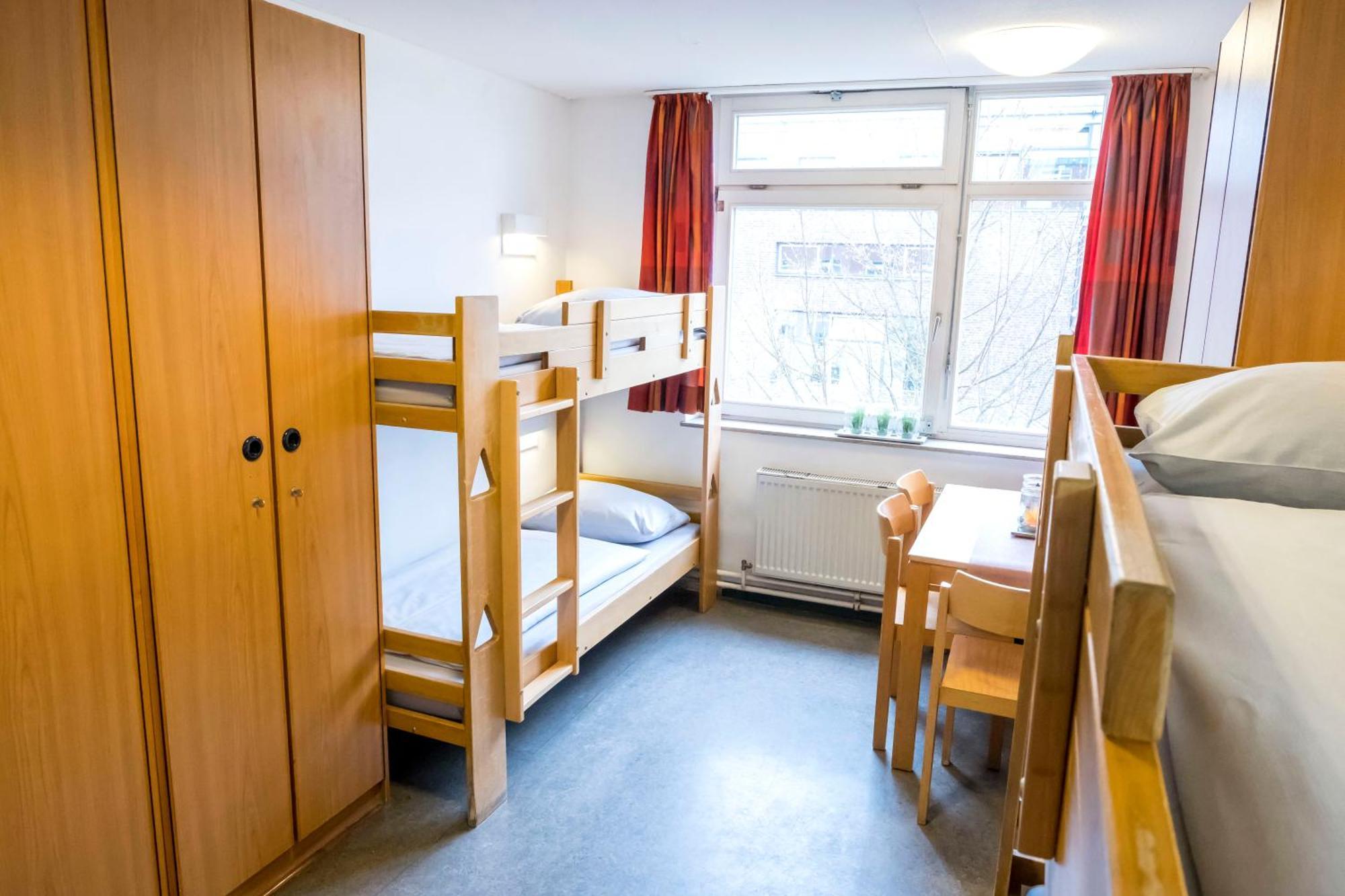 Jugendherberge Hamburg Horner Rennbahn Экстерьер фото
