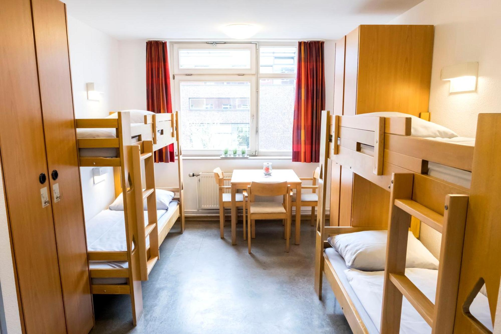 Jugendherberge Hamburg Horner Rennbahn Экстерьер фото